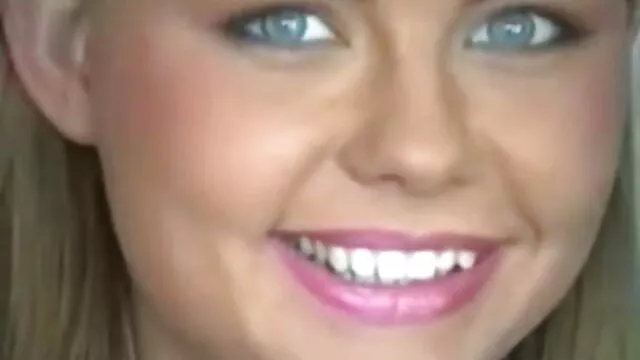 گلپر- یک دختر باید فیلم های سکسی سوپر خارجی داشته باشد